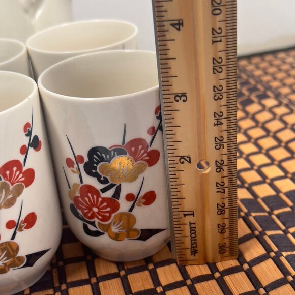 Vintage Asian Cherry Blossom Japanese Small Teapot with 4 Teacups Porcelain - Picture 11 of 16